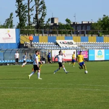 RKS wygrywa w meczu na szczycie 