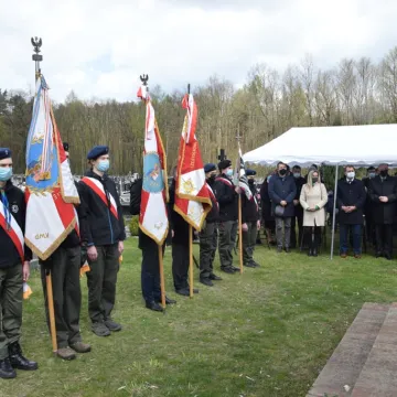 W Bąkowej Górze oddano hołd zamordowanym Żołnierzom Wyklętym