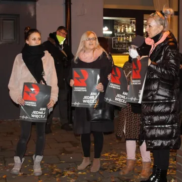 Manifestacja „Ani jednej więcej!” w Radomsku