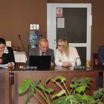 O drogach na komisji rozwoju powiatu radomszczańskiego