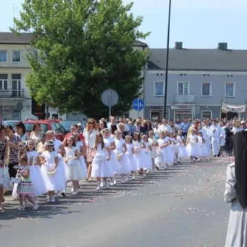Procesje przemierzyły ulice