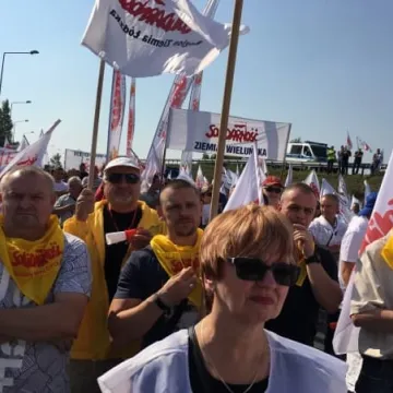 Pikieta przed siedzibą JYSK w obronie pracownika