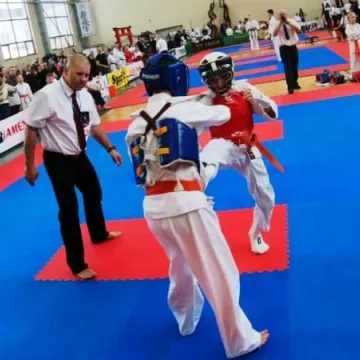 9 pucharów dla karateków z „Randori”
