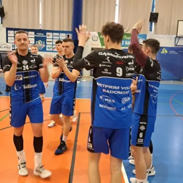METPRIM Volley Radomsko w etapie centralnym walki o II ligę!