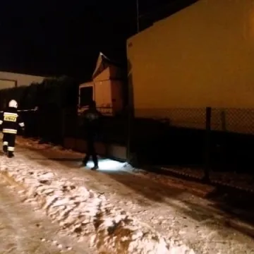 W Kamieńsku TIR wjechał w dom