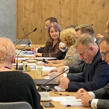 Radny Dębski: każda inwestycja w mieście kończy się skandalem