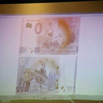 Jan Benigier na kolekcjonerskim banknocie „0 Euro – RKS Radomsko”