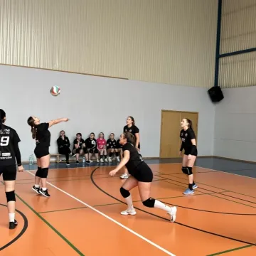 Siatkarska liga z MOSiR. Wyniki I kolejki