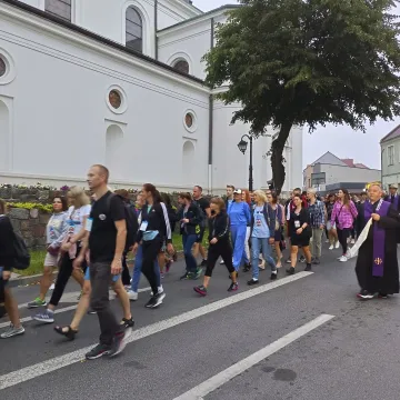 Pielgrzymi z Radomska wyruszyli na Jasną Górę