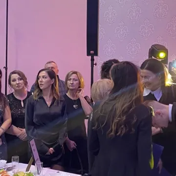 Szampańska zabawa studniówkowa ZSE w Radomsku