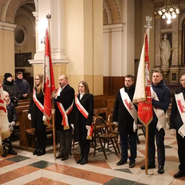 W Radomsku upamiętniono 41. rocznicę wprowadzenia stanu wojennego