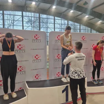 Medale i rekordy życiowe lekkoatletów z Radomska w Spale