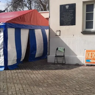 Udany kiermasz „przydasiów”