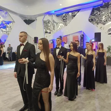 Studniówka 2024: bal maturzystów radomszczańskiego „mechanika”