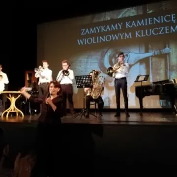 W kamienicy przy Wiolinowej...