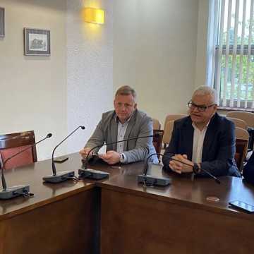 Zarząd Powiatu Radomszczańskiego docenił młodych wolontariuszy