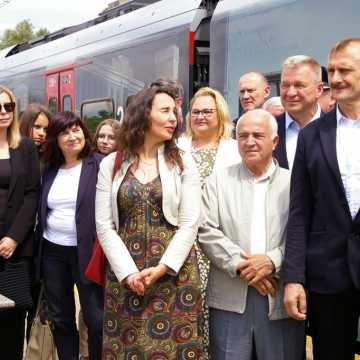 Pociąg „Warszyc” wjechał na peron w Radomsku