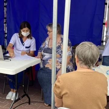 Szczepieniobus zaparkował w Radomsku