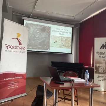 [WIDEO] Poszukiwania szczątków kapitana Stanisława Sojczyńskiego-Warszyca. Wykład dr Krzysztofa Latochy w Muzeum Regionalnym w Radomsku
