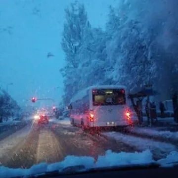 Zima powróciła. Miasto bez prądu i wody 