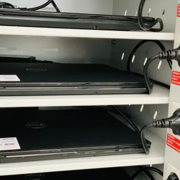 Komputery w nagrodę dla „Mechanika”