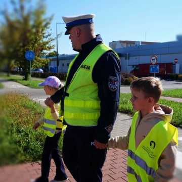 Bezpieczna droga do szkoły z radomszczańskimi policjantami