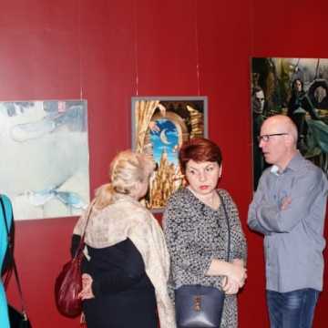 ArtRa. Wystawa radomszczańskich artystów w muzeum