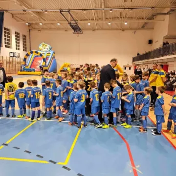 Świąteczne granie młodych piłkarzy RKS Radomsko