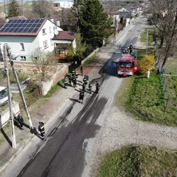 Strażacka „mokra pobudka” w Radomsku, Radziechowicach Drugich i Karczowie