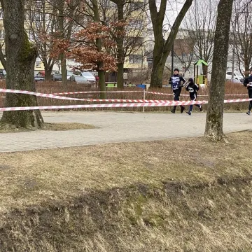 [WIDEO] Radomsko uczciło Żołnierzy Wyklętych biegiem Tropem Wilczym