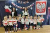 Małe przedszkolne serduszka dla niepodległej
