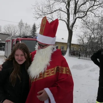 Święty Mikołaj odwiedził Strzałków