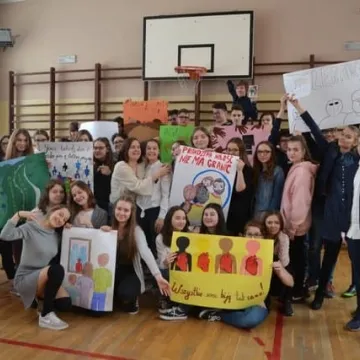 Solidarność. Podaj dalej!