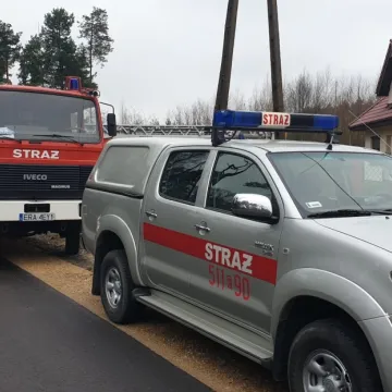 Bobry: pożar poddasza w jednym z domów. Możliwe podpalenie