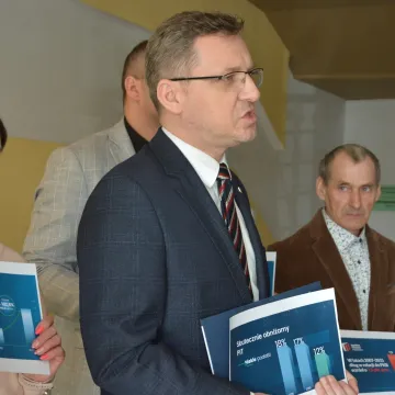 Wielgomłyny: Zbigniew Ziemba mówił o budżecie i finansach kraju