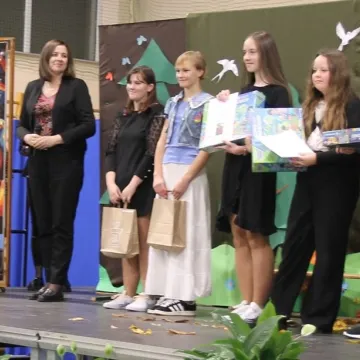 Podsumowanie projektu „Dzień Języków” w Szkole Podstawowej w Radziechowicach