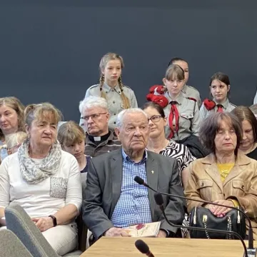 Poetycko o Różewiczach – nowy tomik stowarzyszenia „Ponad”