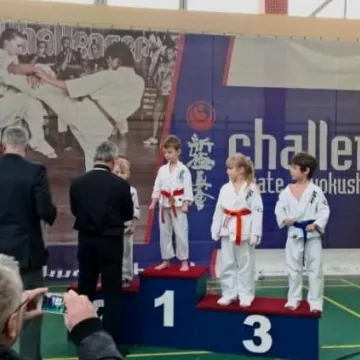Grad medali karateków „Randori”
