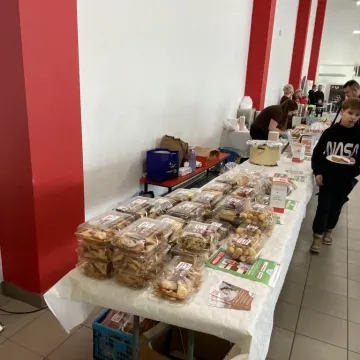 Grają i pomagają. VI Puchar Niezdobywców Pucharów dla Amelki