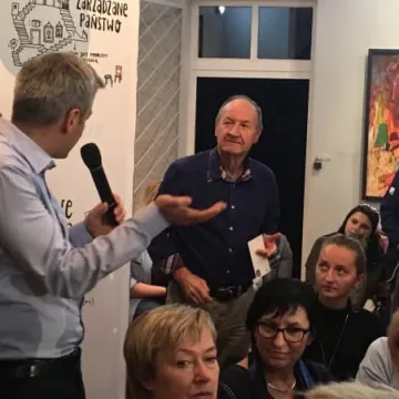 Burza mózgów z Robertem Biedroniem w Radomsku