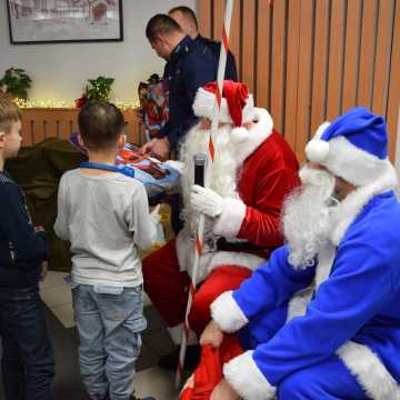 Mikołajkowe spotkanie dla dzieci ze świetlic środowiskowych w Radomsku