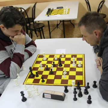 Turniej szachowy w Ładzicach