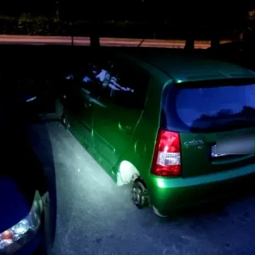 Na „gościnnych występach” kradli koła