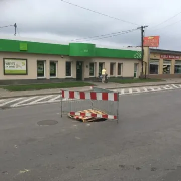 Kolejna dziura w jezdni na ul. Krasickiego