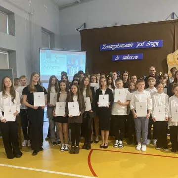 Najlepsi z najlepszych. Uczniowie  nagrodzeni stypendiami prezydenta