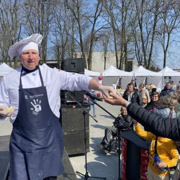 Święta coraz bliżej. Widać to na Jarmarku w Radomsku