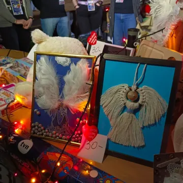 WOŚP 2023: W Gomunicach kwestuje m.in. wąż oraz legwan Stefan