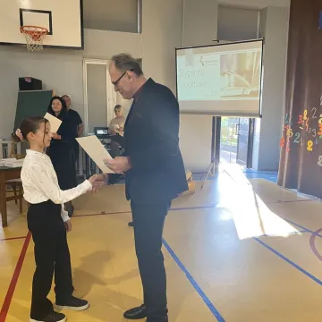 Najlepsi z najlepszych. Uczniowie  nagrodzeni stypendiami prezydenta