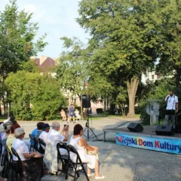 O miłości śpiewem