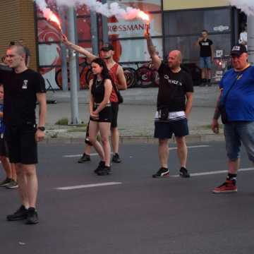 [WIDEO] Kibice RKS Radomsko oddają cześć dzielnym powstańcom warszawskim